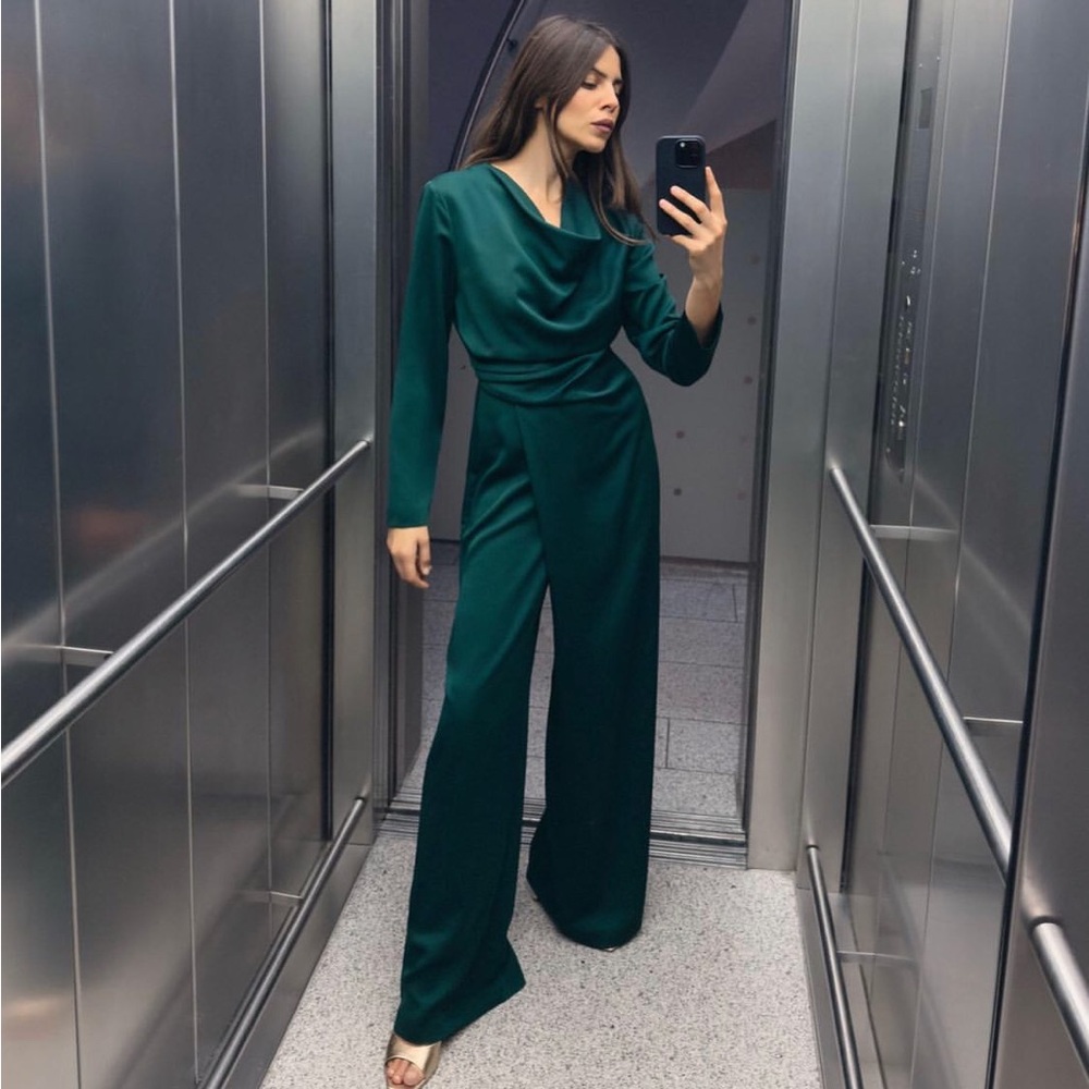 Zara NWOT pleated waist crepe jumpsuit green